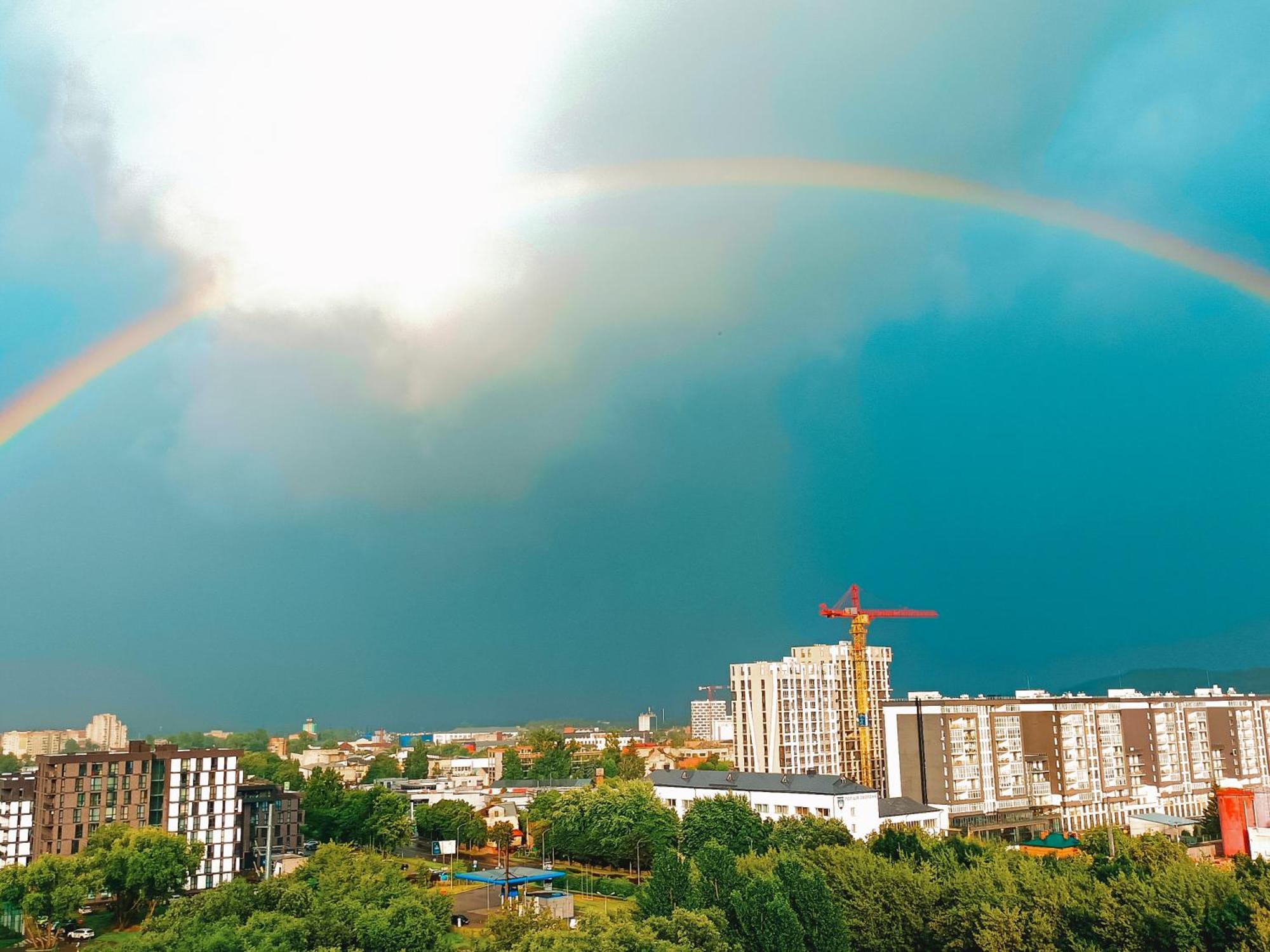 Романтичні Апартаменти З Мальовничим Краєвидом Lviv Buitenkant foto